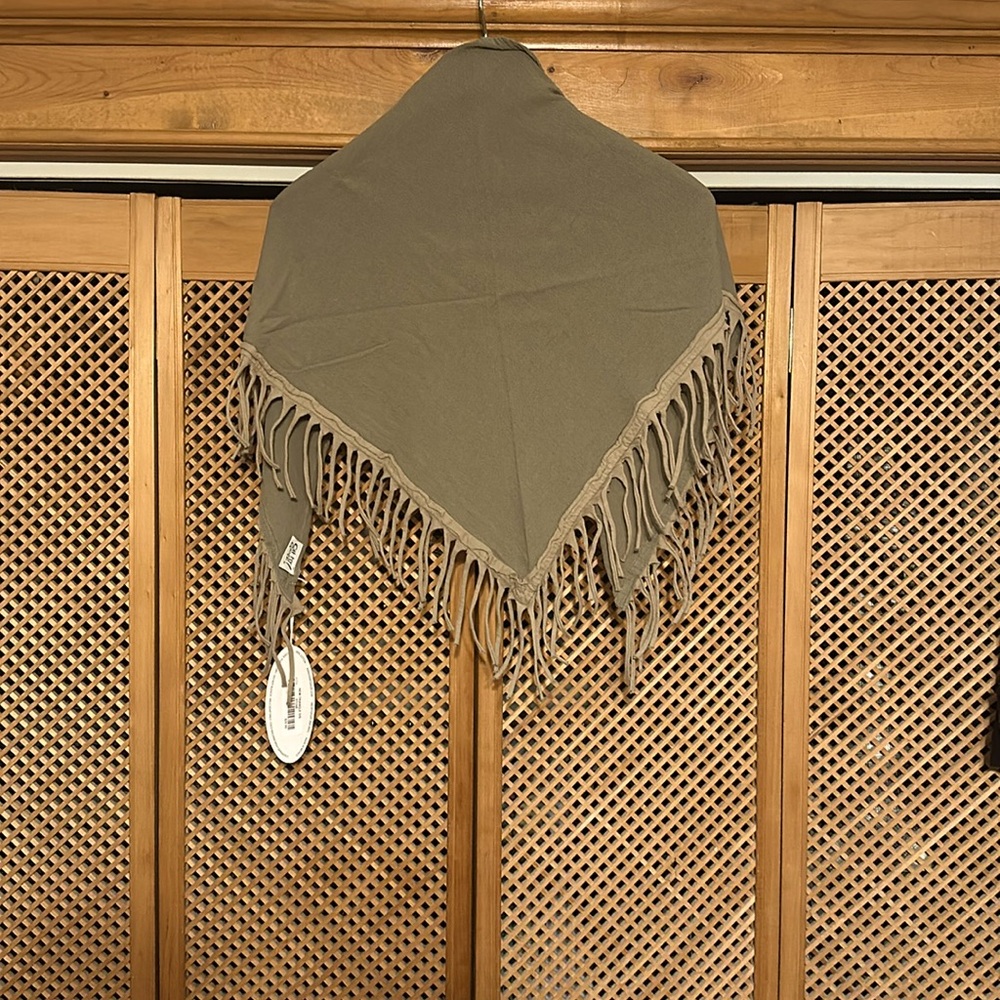 Oh My Gauze Women’s Triangle Scarf:O/S in KHAKI (524)
